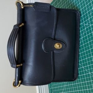 Vintage Coach Willis Bag